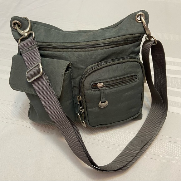 Travelon Grey Water Resistant Womens Crossbody Bag with Adjustable Strap EUC - Picture 1 of 13